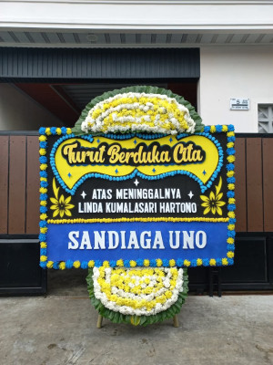 Papan Bunga Duka di Gunungkaramat